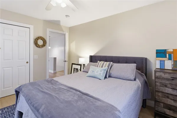 $3,850 | 72 Seascape Avenue, Middletown, RI 02842