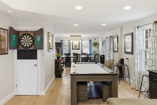 $3,850 | 72 Seascape Avenue, Middletown, RI 02842