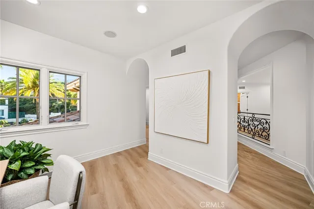 a view of a yard with palm trees