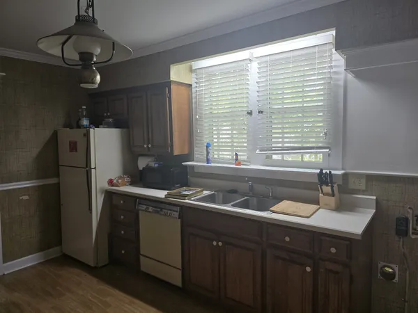 $1,400 | 614 North Military Avenue, Lawrenceburg, TN 38464