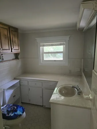 $1,400 | 614 North Military Avenue, Lawrenceburg, TN 38464