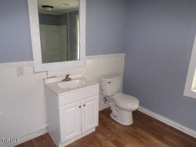 153 Rome Hollow Road Elizabethton, TN 37643 - Photo 5 of 13 112