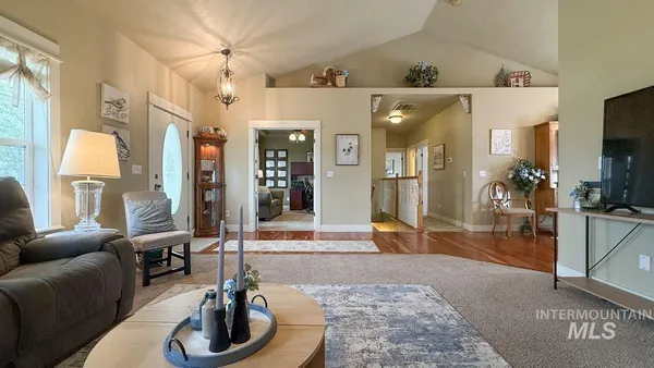 $969,000 | 2675 Kings Way Drive, Homedale, ID 83628