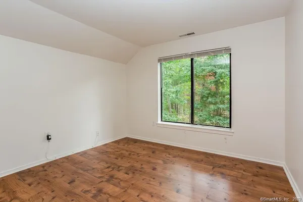 $2,600 | 5 Edgewood Circle, Unit 5, Avon, CT 06001