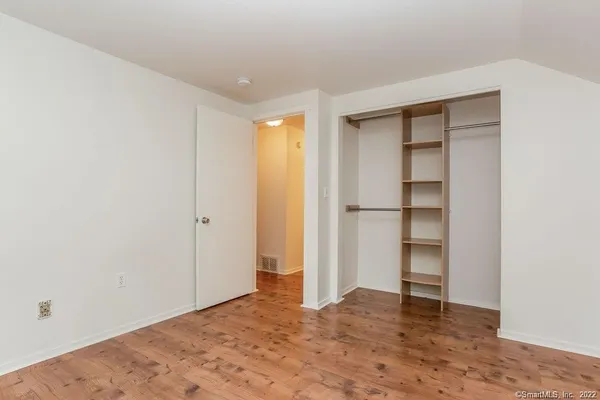 $2,600 | 5 Edgewood Circle, Unit 5, Avon, CT 06001
