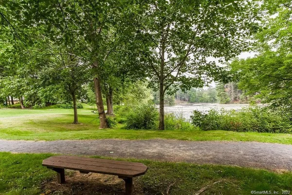 $2,600 | 5 Edgewood Circle, Unit 5, Avon, CT 06001