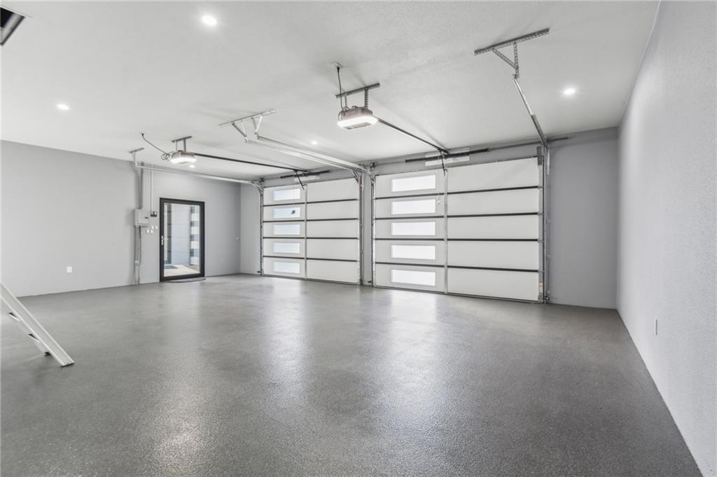 40 Red Oak Circle Buchanan, GA 30113 - Photo 33 of 39 a view of a room with gym equipment and a window