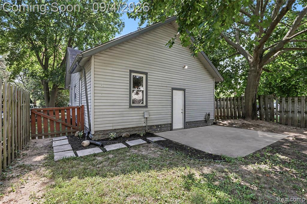 3260 Wanamaker Road Waterford, MI 48328 - Photo 23 of 29 Gallery Image 23