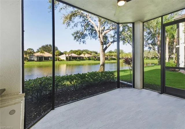 a view of a garden with lake