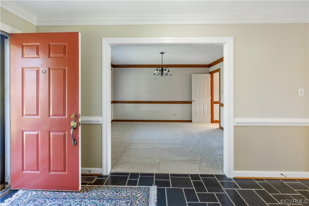 8217 Brookfield Road Richmond, VA 23227 - Photo 5 of 32 Gallery Image 5
