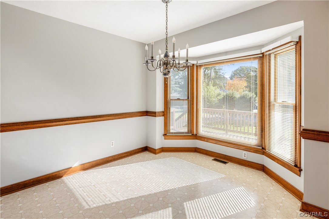 8217 Brookfield Road Richmond, VA 23227 - Photo 8 of 32 Gallery Image 8