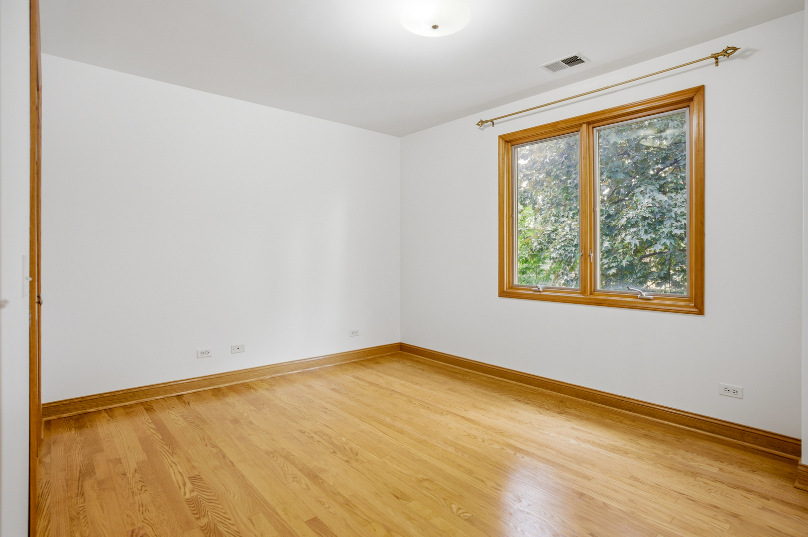 1236 Brophy Avenue Park Ridge, IL 60068 - Photo 22 of 33