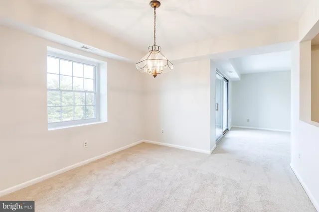 $284,000 | 11 Elphin Court, Unit 301, Lutherville-Timonium, MD 21093