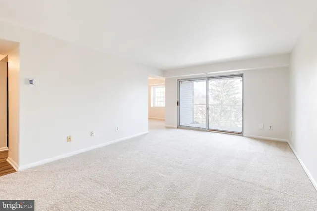 $284,000 | 11 Elphin Court, Unit 301, Lutherville-Timonium, MD 21093