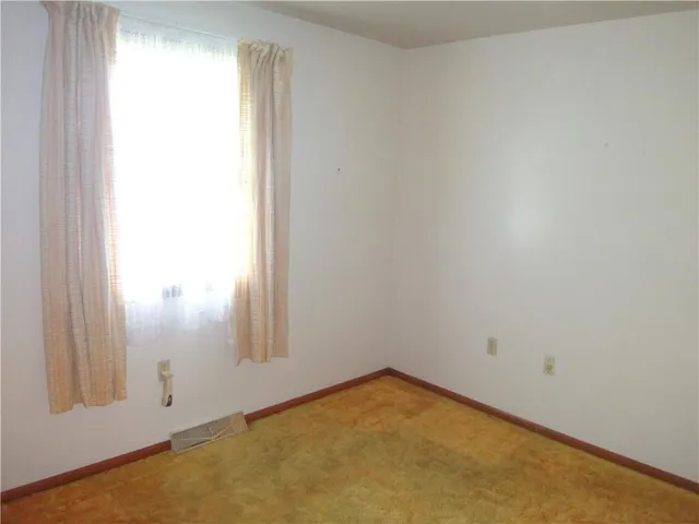 $160,000 | 110 Raymond Avenue, Brownsville, PA 15417