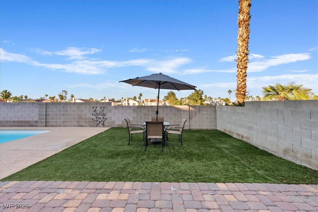 2150 Running River Road Henderson, NV 89074 - Photo 2 of 26