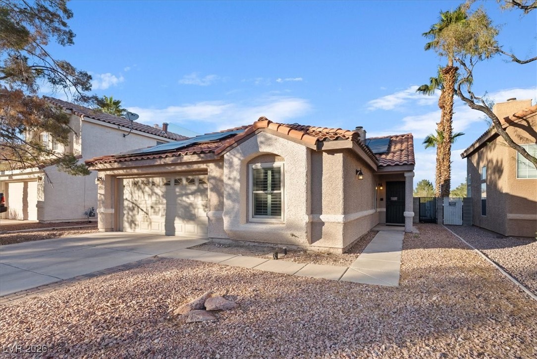 2150 Running River Road Henderson, NV 89074 - Photo 4 of 26