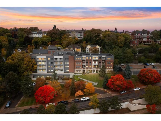 $175,000 | 311 Pleasant Avenue, Unit 301, St. Paul, MN 55102