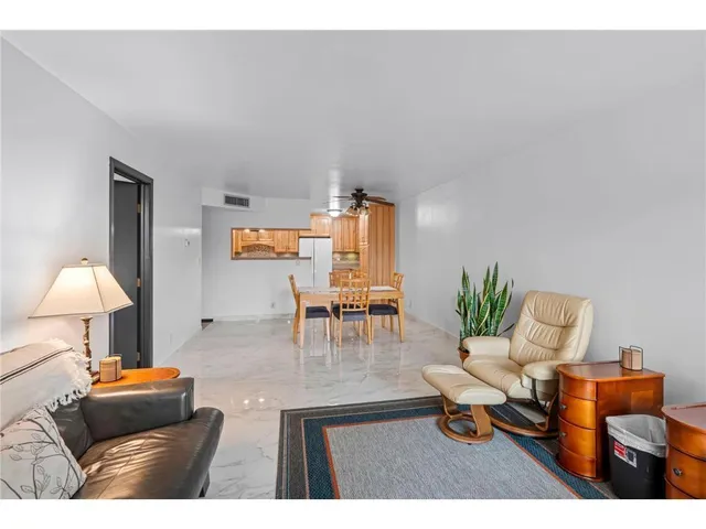 $175,000 | 311 Pleasant Avenue, Unit 301, St. Paul, MN 55102