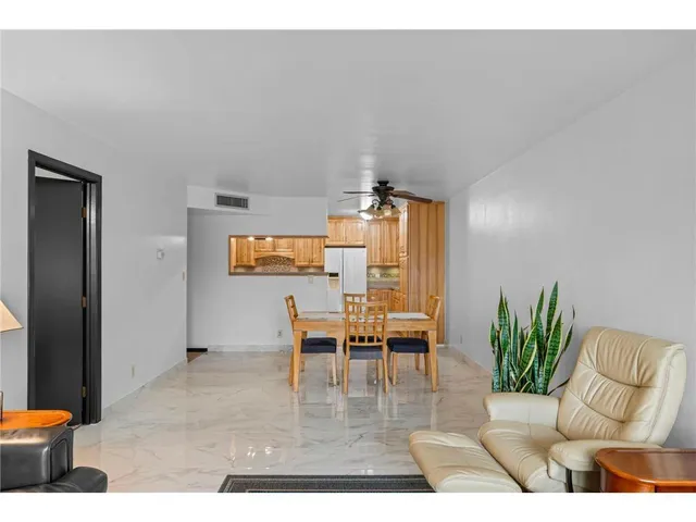 $175,000 | 311 Pleasant Avenue, Unit 301, St. Paul, MN 55102