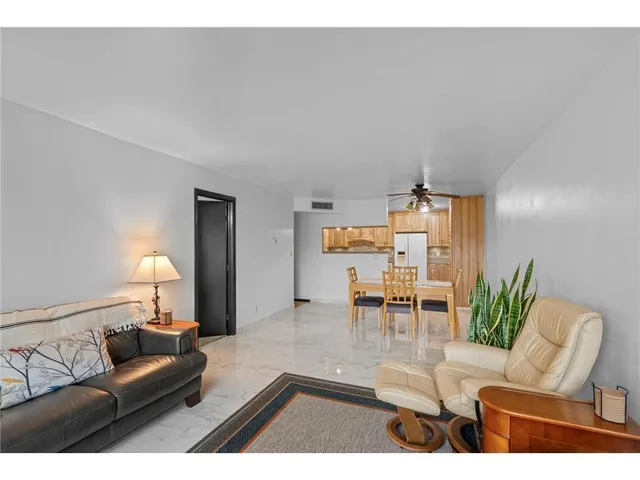 $175,000 | 311 Pleasant Avenue, Unit 301, St. Paul, MN 55102