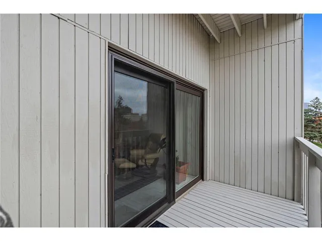 $175,000 | 311 Pleasant Avenue, Unit 301, St. Paul, MN 55102