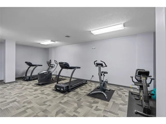 $175,000 | 311 Pleasant Avenue, Unit 301, St. Paul, MN 55102