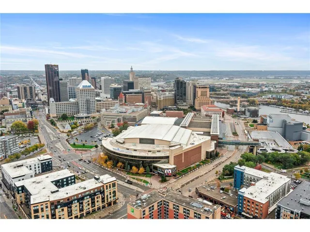 $175,000 | 311 Pleasant Avenue, Unit 301, St. Paul, MN 55102