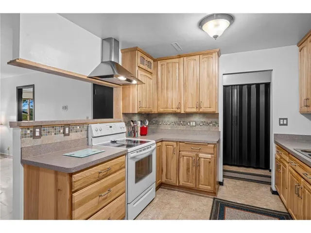 $175,000 | 311 Pleasant Avenue, Unit 301, St. Paul, MN 55102