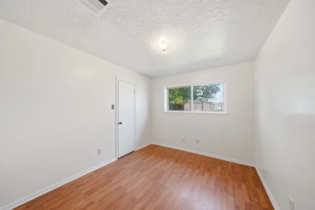 $1,900 | 122 White Cedar Street, Houston, TX 77015