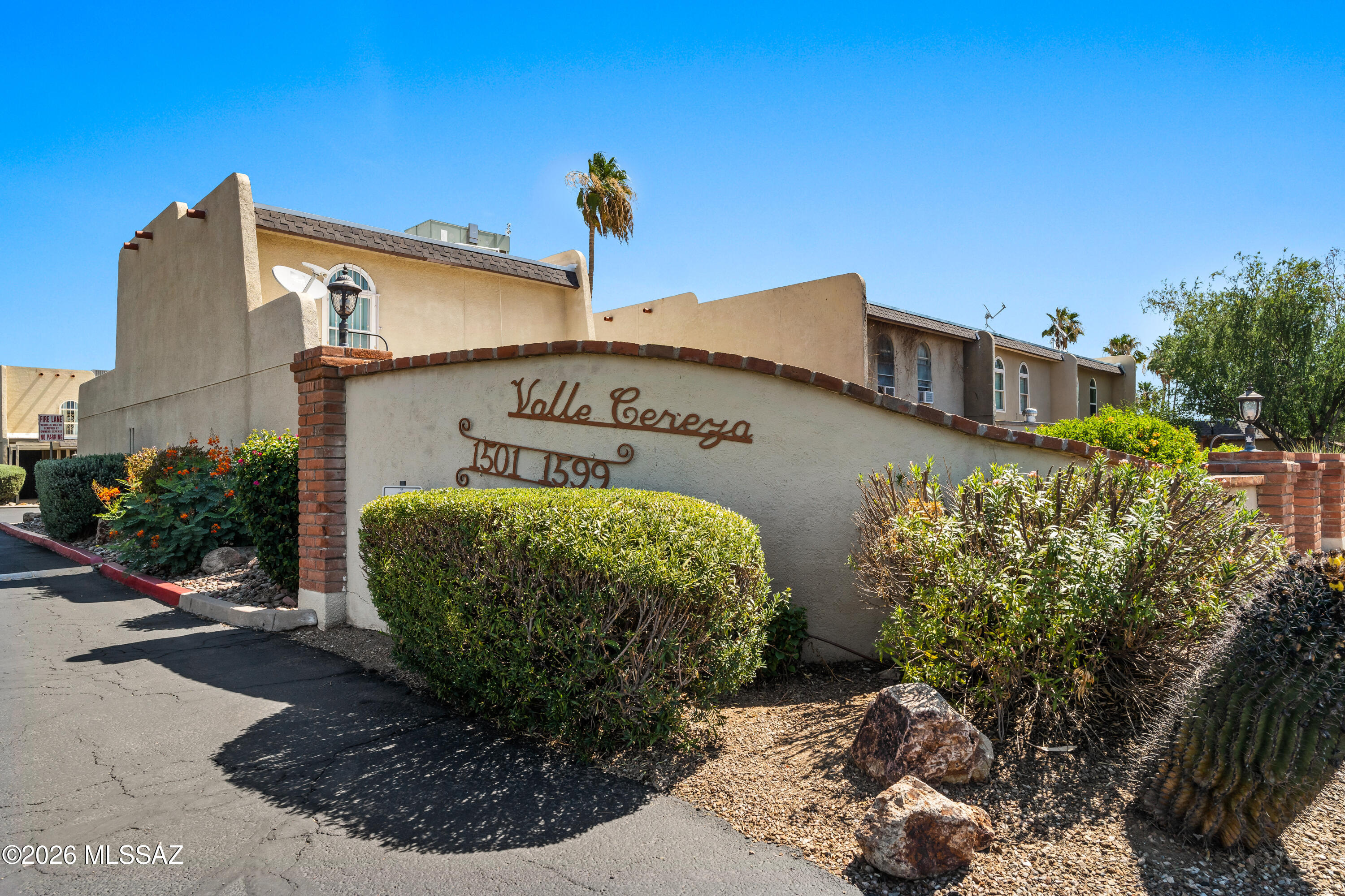 1503 East Prince Road, Unit A Tucson, AZ 85719 - Photo 2 of 35 Valle Cereza Entrance
