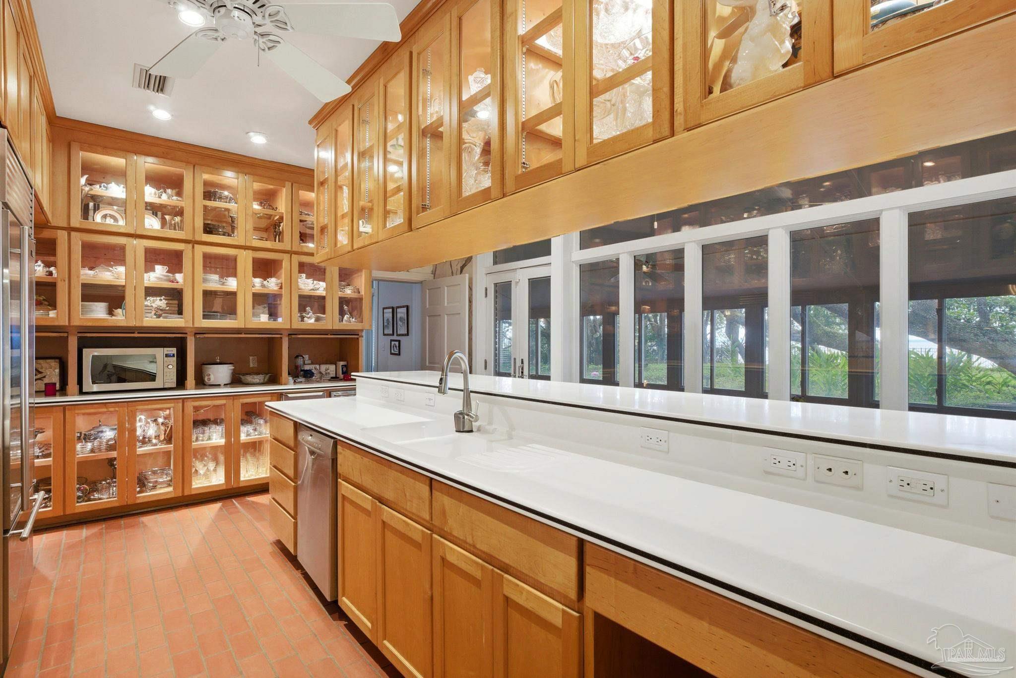 616 Bay Cliffs Road Gulf Breeze, FL 32561 - Photo 17 of 64
