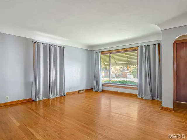 $2,000 | 1622 West Boulevard, Belleville, IL 62221