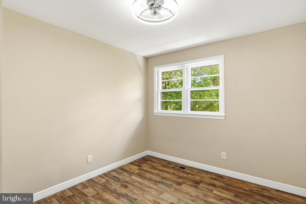 309 Cedar Ridge Drive Oxon Hill, MD 20745 - Photo 33 of 45 Bright and airy room with natural light.