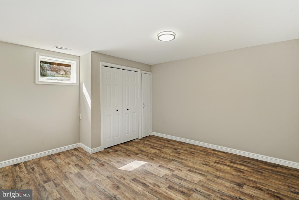 309 Cedar Ridge Drive Oxon Hill, MD 20745 - Photo 39 of 45 Versatile space with natural light.