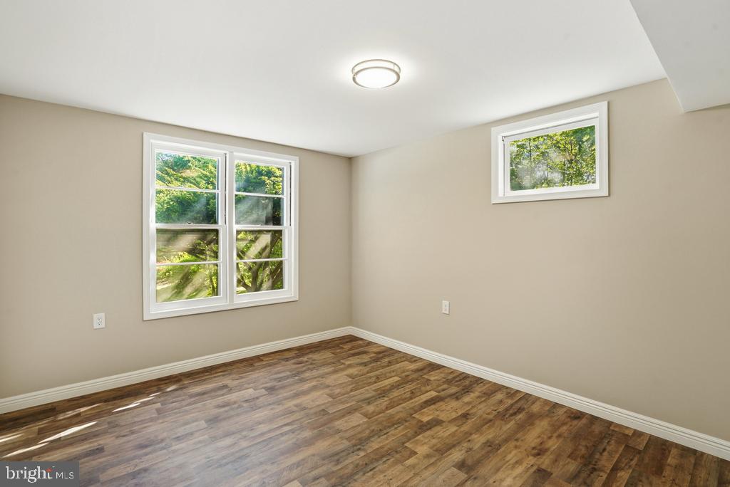 309 Cedar Ridge Drive Oxon Hill, MD 20745 - Photo 40 of 45 Bright and airy blank canvas awaits.