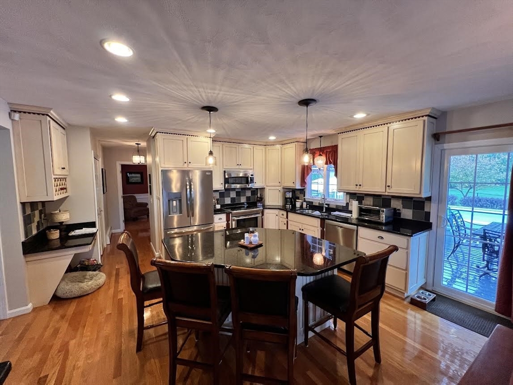 1 Brenton Wood Road Hudson, MA 01749 - Photo 28 of 36