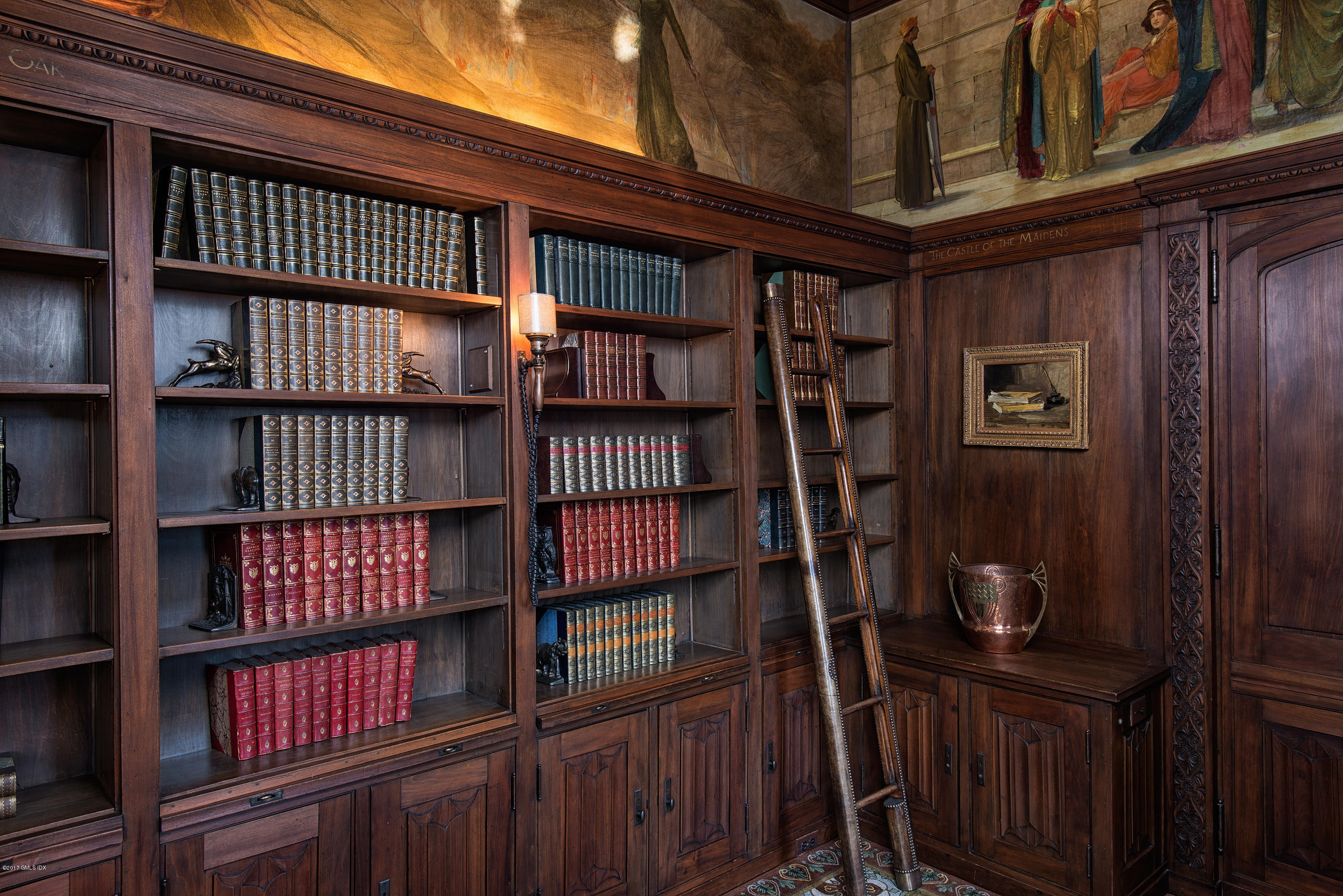 9 Sabine Farm Road Greenwich, CT 06831 - Photo 12 of 26 Bookshelves