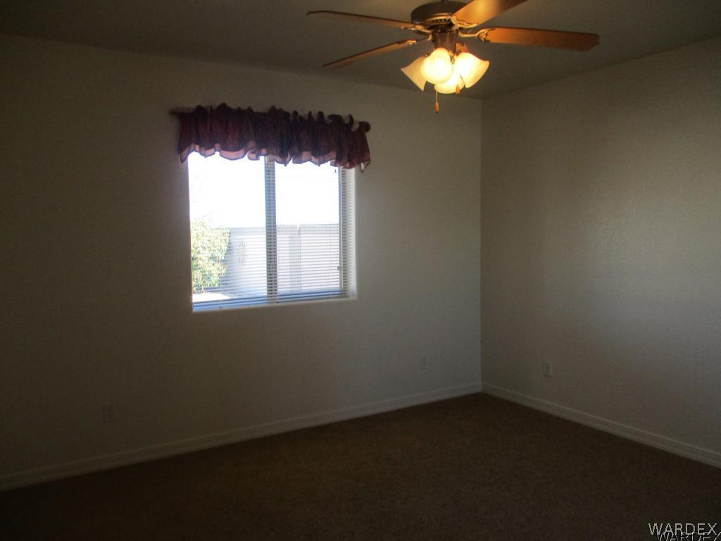 4255 East Cane Ranch Road Kingman, AZ 86401 - Photo 15 of 27 Guest bedroom