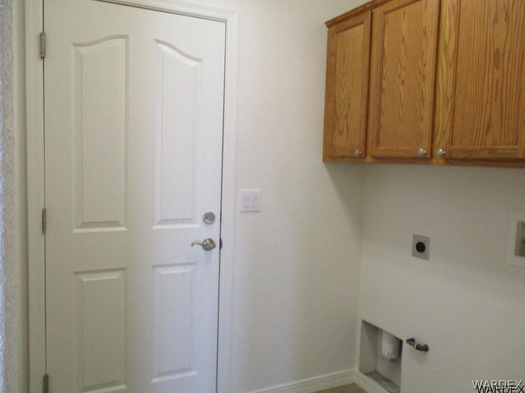 4255 East Cane Ranch Road Kingman, AZ 86401 - Photo 17 of 27 Indoor laundry wcabinets