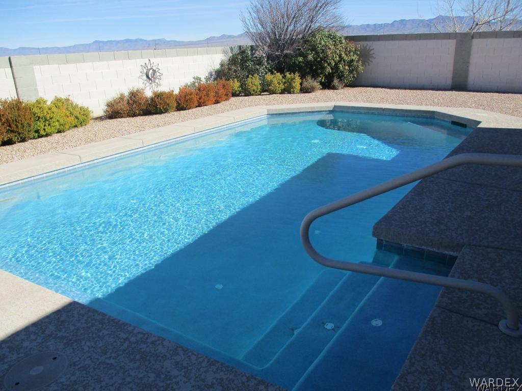 4255 East Cane Ranch Road Kingman, AZ 86401 - Photo 3 of 27 Pool view yard