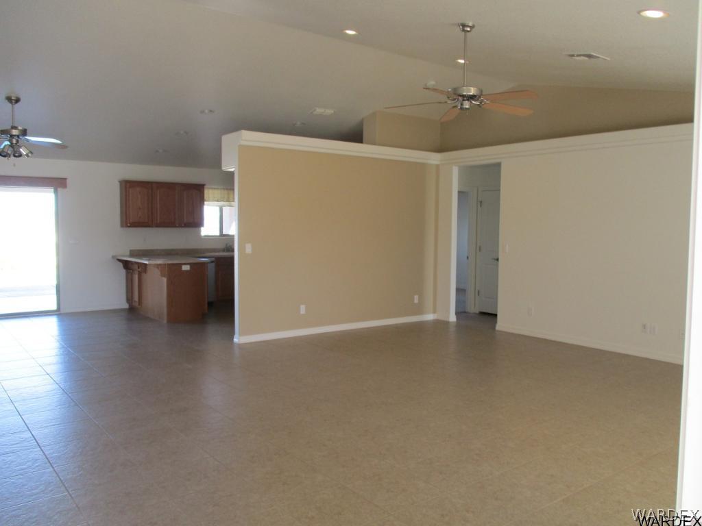 4255 East Cane Ranch Road Kingman, AZ 86401 - Photo 4 of 27