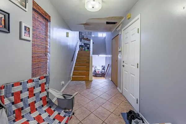 $269,999 | 3022 141st Place, Blue Island, IL 60406