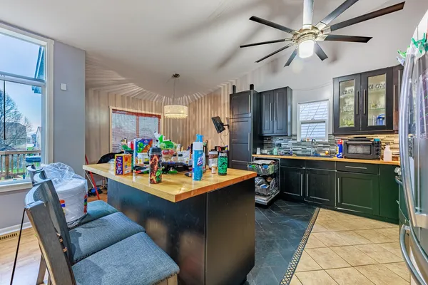$269,999 | 3022 141st Place, Blue Island, IL 60406