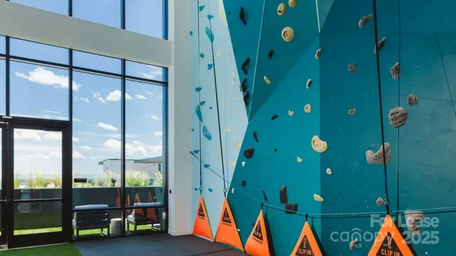 $5,200 | 2161 Hawkins Street, Unit 1VP, Charlotte, NC 28203