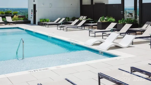 $5,200 | 2161 Hawkins Street, Unit 1VP, Charlotte, NC 28203