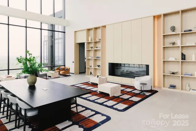 $5,200 | 2161 Hawkins Street, Unit 1VP, Charlotte, NC 28203