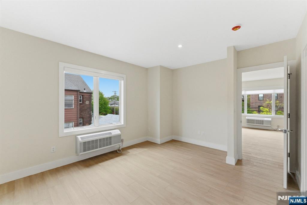 850 Broad Avenue, Unit B Ridgefield, NJ 07657 - Photo 12 of 22