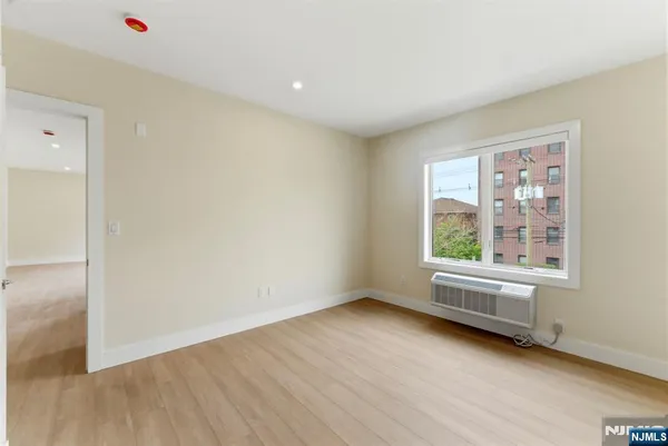$3,349 | 850 Broad Avenue, Unit B, Ridgefield, NJ 07657