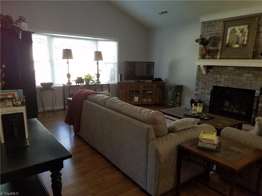 1804 Rivertrace Point High Point, NC 27265 - Photo 5 of 9 Gallery Image 5